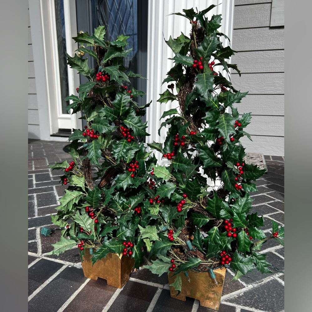 Set of 2 Lighted Berry Christmas Trees Holiday Decor - Picture 3 of 16